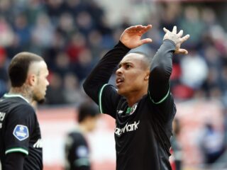 'Laatste keer dat eredivisieploeg uit bij Twente zes doelpunten maakte, was in 1985'