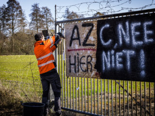 Oud-vluchteling gaat in gesprek met tegenstanders azc: 'Ze zien mij als uitzondering'