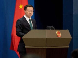 China slaat met straffe maatregelen terug naar Trump: 'Wij zijn niet bang'