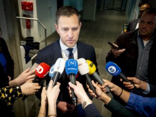 'De bezuinigingen staan helemaal op losse schroeven'