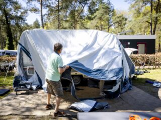 Het einde van betaalbaar kamperen? Steeds meer campings overgenomen door vastgoedbedrijven