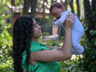 Babypoppengekte in Brazilië zorgt voor onrust en politiek debat