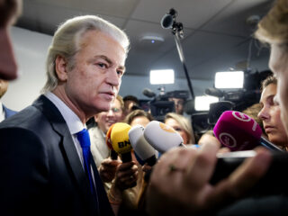 'Wilders, eet je bordje leeg, voordat je een nieuwe vraagt', zegt toponderhandelaar Maarten van Rossum