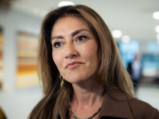 Podcast De Dag: VVD-kiezers over Yesilgöz en de campagne