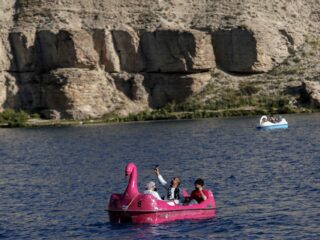 Ophef over reisinfluencers in Afghanistan: 'Een vertekend beeld'