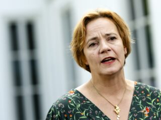 Staatssecretaris Tielen: samenleving moet zich zorgen maken over mentale gezondheid jongeren