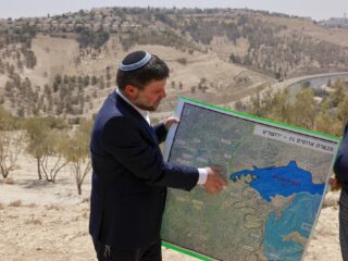 Podcast De Dag: hoe het E1-plan de weg naar een Palestijnse staat blokkeert