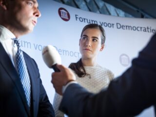 'Forum voor Democratie vormt een netwerk van allerlei extreemrechtse organisaties'
