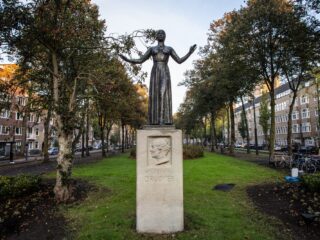 Waarom zijn er zo weinig vrouwelijke standbeelden?