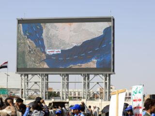 Houthi's dreigen met sluiten zeestraat Bab el-Mandeb, mogelijk grote gevolgen voor olietransport naar Azië