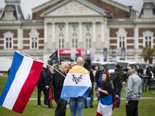 Media moeten populisten begrenzen: 'Democratie beperken om het te beschermen'