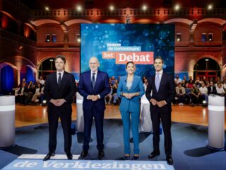 Podcast De Dag: met zwevende kiezers voor de televisie