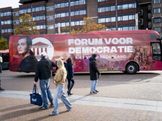 Extreemrechtse mensen op lijsten Forum voor Democratie: 'Iedereen haalt z'n schouders erover op'