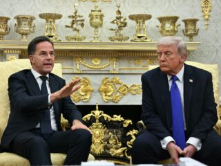 Trump komt met sancties tegen Rusland na gesprek met Rutte