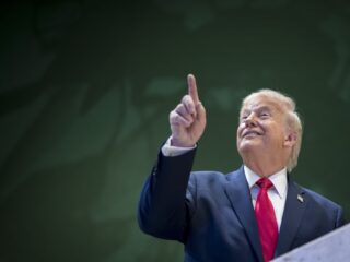 Amerikaanse economie is net als haar bevolking: te dik, gestrest en doodziek