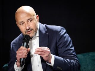 Burgemeester Marcouch rapt voor gemeenteraadsverkiezingen