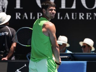 Slimme armband zorgt voor discussie op het tennisveld