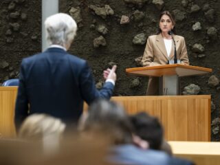 Discriminerende uitspraken politici vergroten online discriminatie: 'Voedingsbodem gecreëerd in Den Haag'