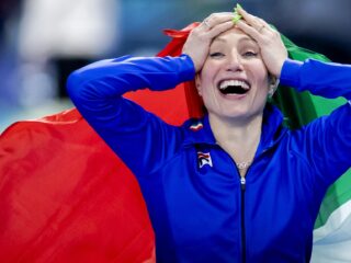 Una telefonata a Marrit a Milano: eerste schaatsgoud voor Italië
