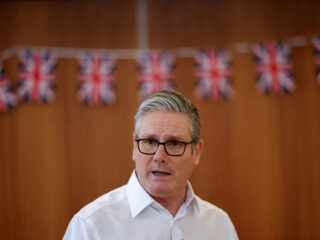 De erfenis van Epstein voor de Britse politiek: 'De premier moet opstappen'