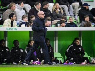 Was trainerswissel bij Ajax een succes? ‘Heitinga was geen gelukkige keuze, maar Grim zet ook geen zoden aan de dijk’