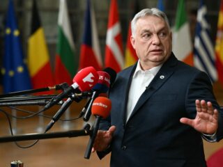 Podcast De Dag: Victor Orbán, een pijpleiding en een woedende EU