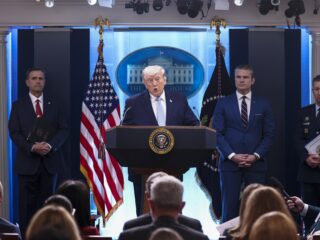 Stand.nl: 'Het is te vroeg om hoopvol te zijn over het bestand tussen de VS en Iran'