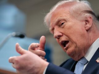 Staakt-het-vuren tussen Iran en VS: 'Enige manier voor Trump om onder de oorlog uit te komen'