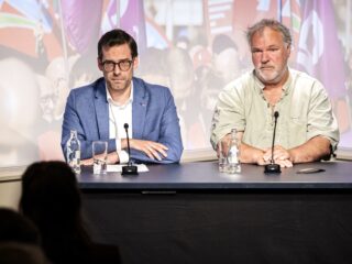 CNV-voorzitter: geen akkoord met werkgevers zonder kabinet aan tafel