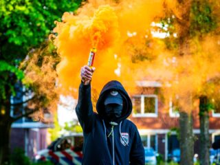 Van Loosdrecht tot de Twentse 'spaghettirellen': geweld tegen migranten is niks nieuws onder de zon