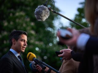 Jetten: 'vliegend team' gaat gemeenten ondersteunen bij asielopvang