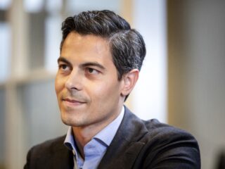 De (on)zichtbaarheid van Jetten: wat is de rol van de premier?