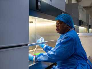 Behandeling tegen Ebola in de maak