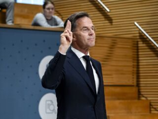 Nieuwsuurverhaal: de coronaverhoren, een tussenstand