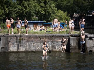 Voor het eerst code rood vanwege hitte: hoe probeer jij koel te blijven?
