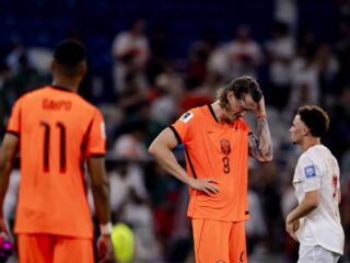 Oranje uitgeschakeld op WK na verlies van Marokko: 'Hoop dat Nederland lief blijft voor Saibari'