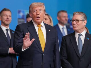 Oud-stafchef NAVO na verbreken bestand VS en Iran: 'Trump plaatst NAVO-landen voor dilemma'