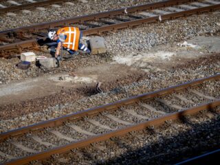Naast fysieke bedreiging ook zorgen om digitale bedreiging van het spoor