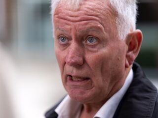 Jan Struijs (50PLUS) kritisch op voortgang begrotingsonderhandelingen: 'Geduld raakt op'