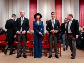 Stand.nl: 'De politiek moet nu eindelijk gaan samenwerken'