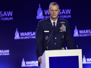 Defensiespecialist Peter Wijninga: 'NAVO is bereid actie te ondernemen'