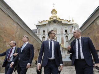 Minister Sjoerdsma over bezoek in Kyiv: 'Je proeft dat het zwaar is aan de vooravond van de winter'