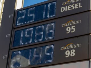 Miljardenwinsten voor gas- en oliebedrijven, maar hoge stook- en benzineprijzen voor huishoudens