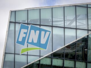 Voortdurende crisis FNV: 'Sectoren dreigen op te stappen'
