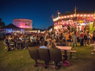 Peter Heerschop, Merol, Maartje Wortel en Rundfunk in Kunststof op De Parade