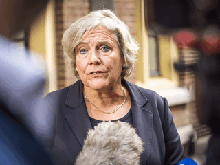 Ank Bijleveld: vandaag worden er 2850 lintjes uitgereikt