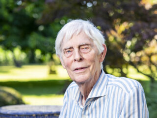 Berend Boudewijn brengt een ode aan de liefde in 'Wie houdt je warm in de winter?'