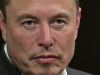 Opgepast voor Zuckerberg en Musk? 'Met geld is macht te koop'