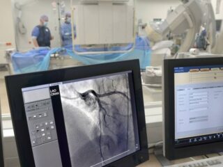 De gezondheidskloof: Vrouwen in de cardiologie nog steeds niet gelijk behandeld