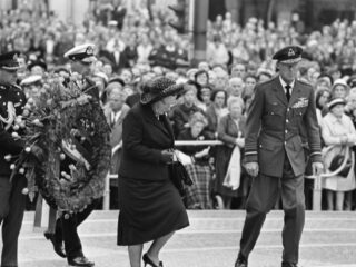 Wie herdenk je als je ouders 'fout' waren in de oorlog?